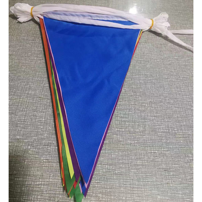 注文の100Dポリエステル生地の三角形のひもの旗を旗布にするOEM ODMの三角形の旗